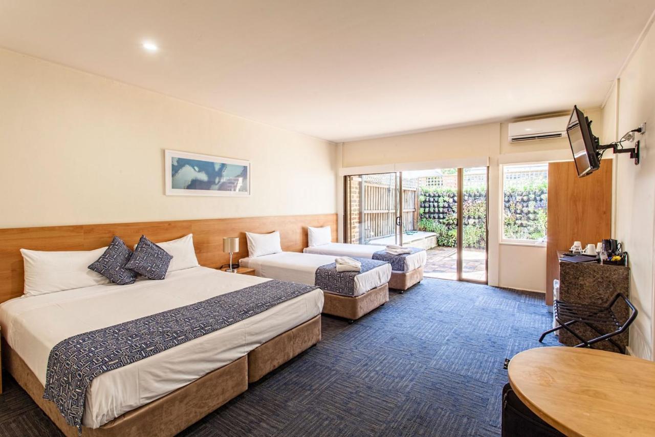 Nightcap At High Flyer Hotel Bankstown Εξωτερικό φωτογραφία