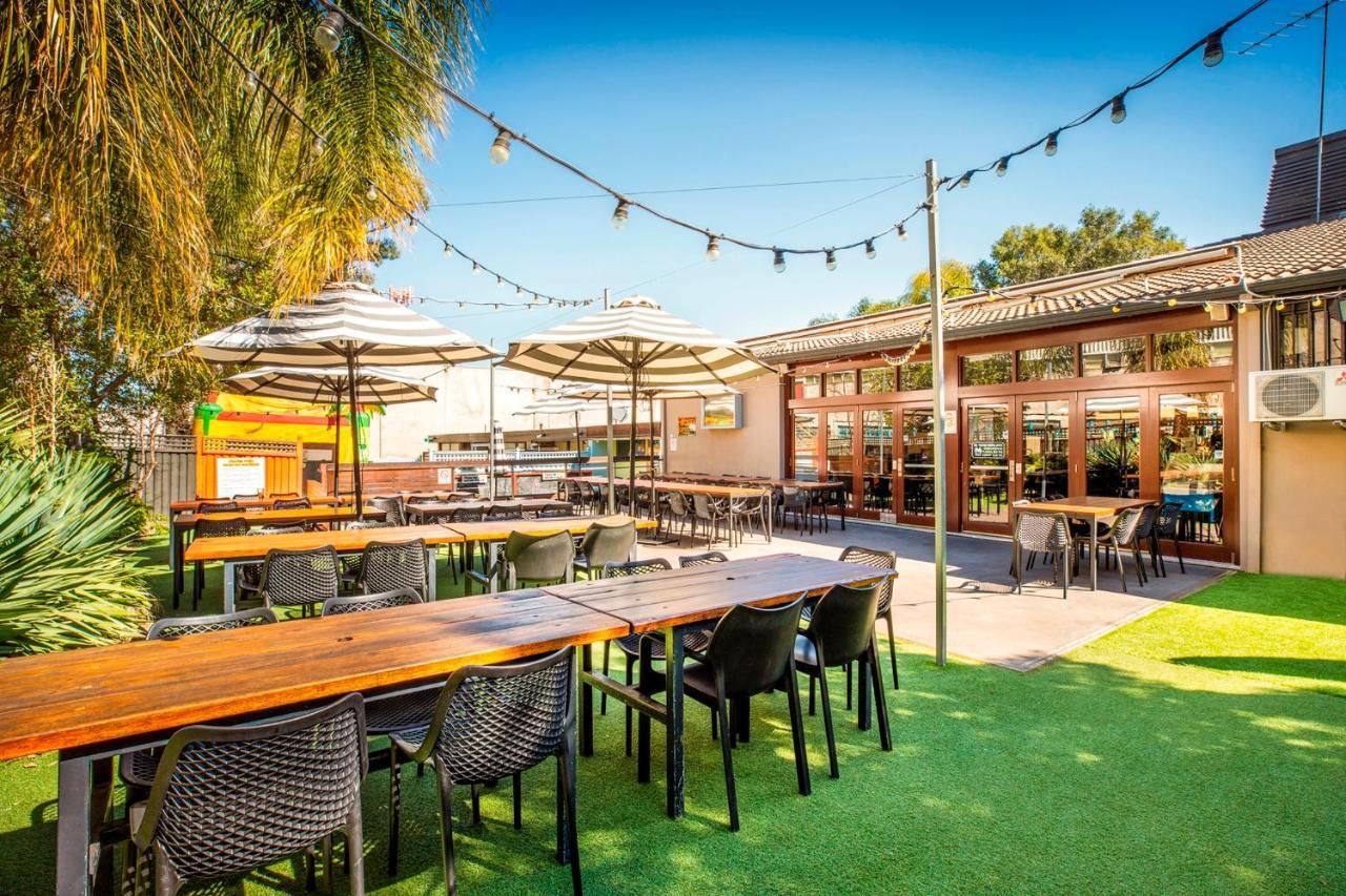 Nightcap At High Flyer Hotel Bankstown Εξωτερικό φωτογραφία