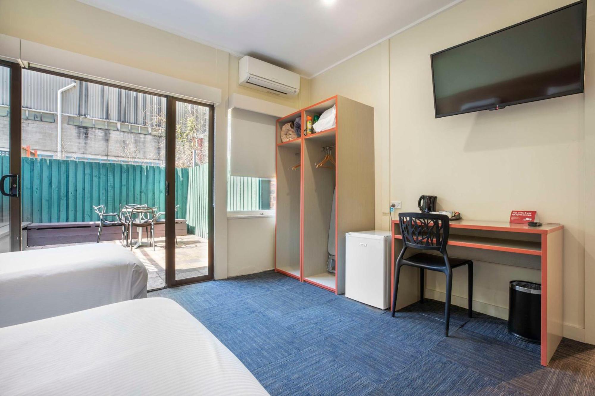 Nightcap At High Flyer Hotel Bankstown Εξωτερικό φωτογραφία