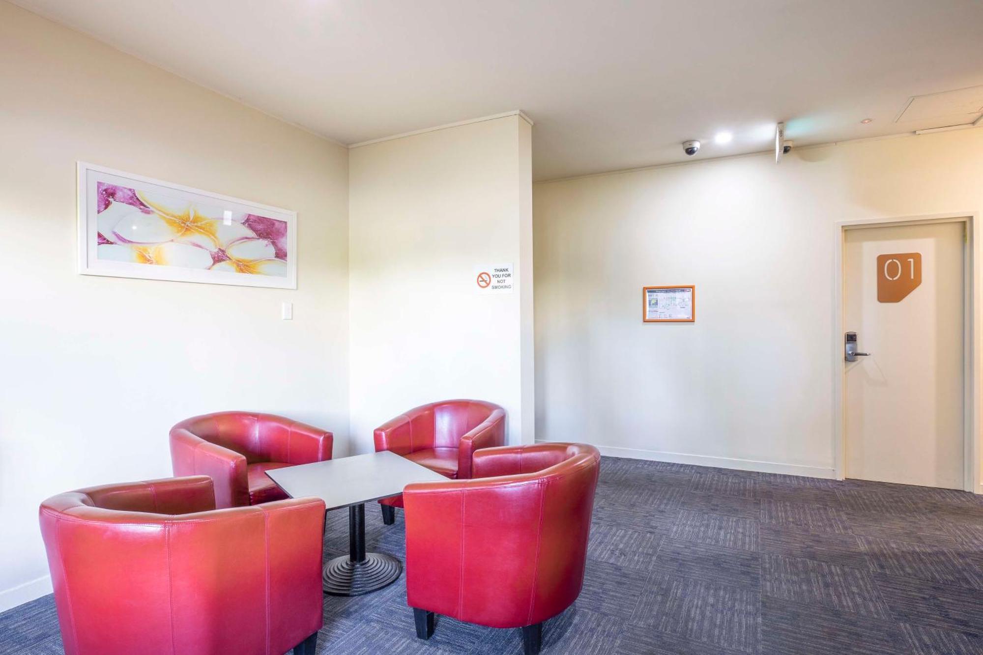 Nightcap At High Flyer Hotel Bankstown Εξωτερικό φωτογραφία