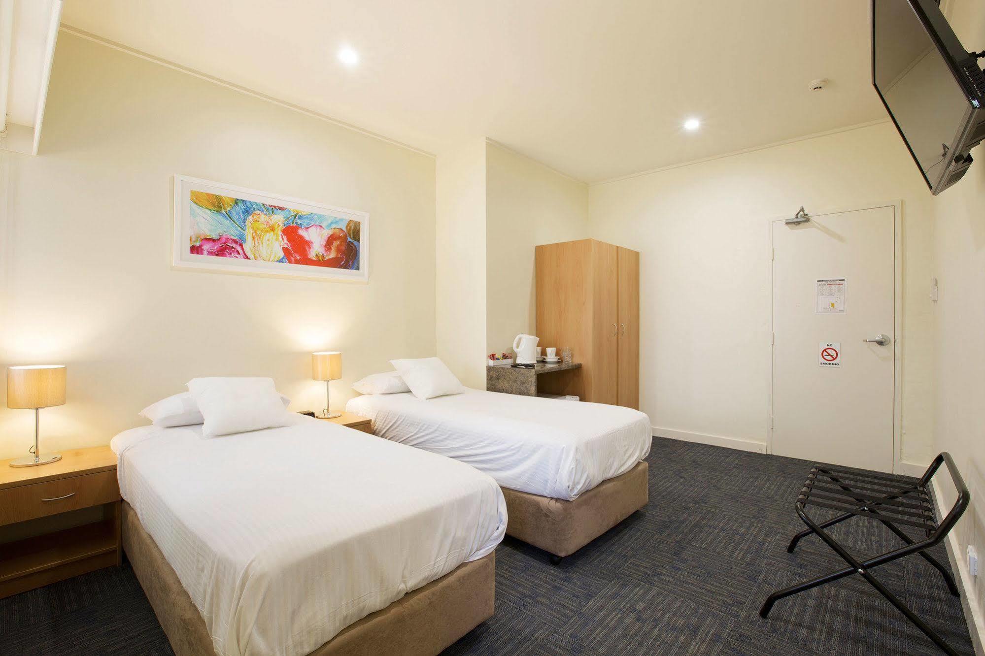 Nightcap At High Flyer Hotel Bankstown Εξωτερικό φωτογραφία